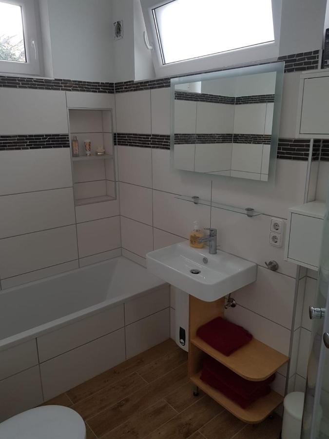 Rheingau - Schoene Moeblierte Ferienwohnung Eltville am Rhein Exterior foto